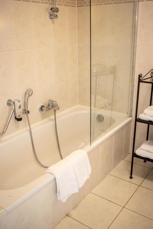 Hof De Draeck Bed & Breakfast Teuven Экстерьер фото